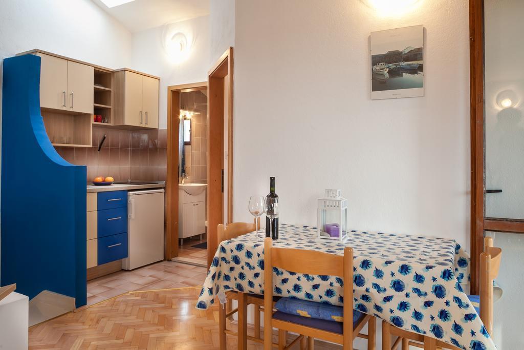 Kornelija 2 Daire Podgora Oda fotoğraf