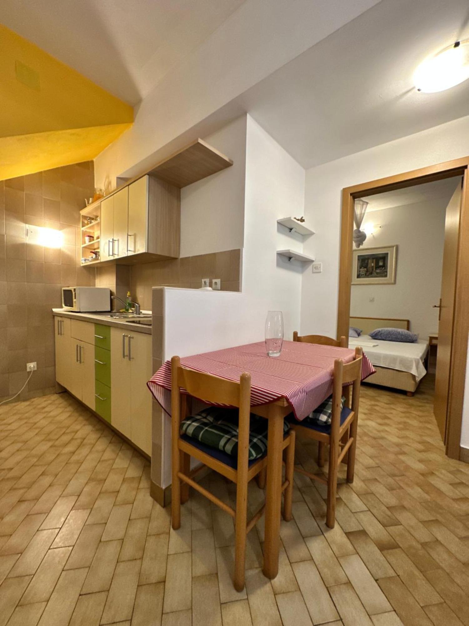 Kornelija 2 Daire Podgora Dış mekan fotoğraf